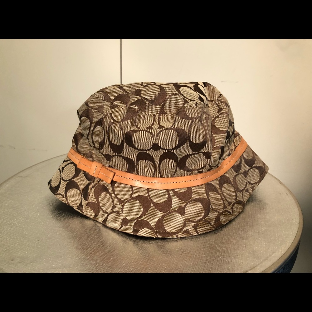 Coach hat never worn